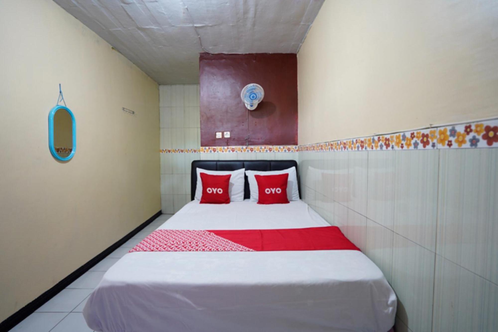 Oyo 927 Carina Hotel Claket Exterior photo